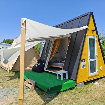 Pura Vida Camping Vama Veche