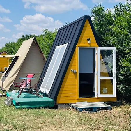 Pura Vida Vama Veche