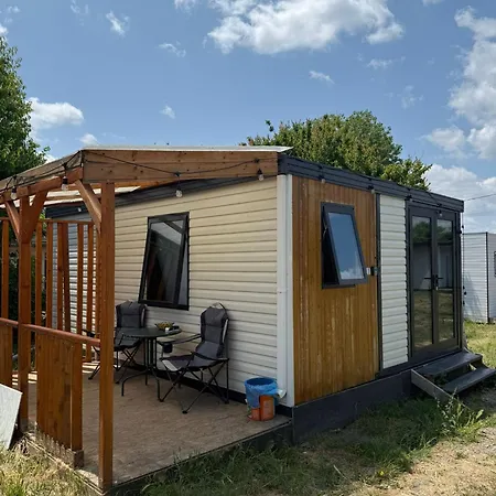 Pura Vida Vama Veche