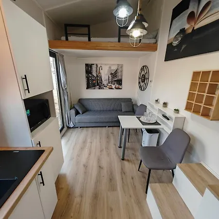 Pura Vida Vama Veche