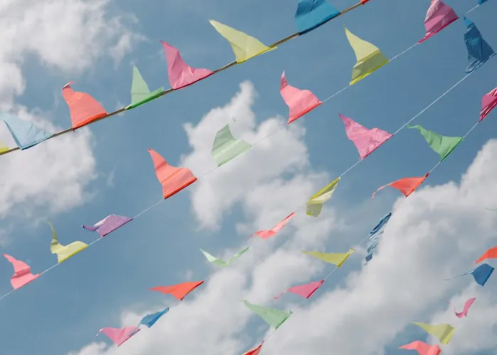 Pura Vida Kemping Vama Veche