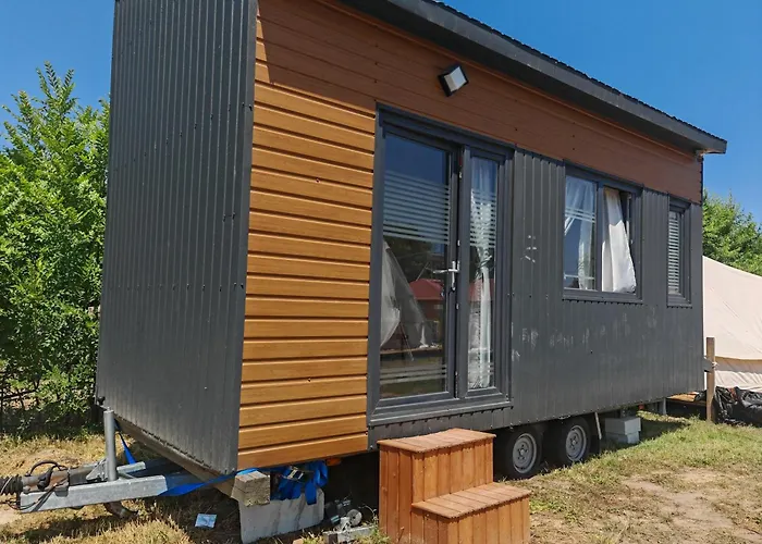 Pura Vida Kemping Vama Veche