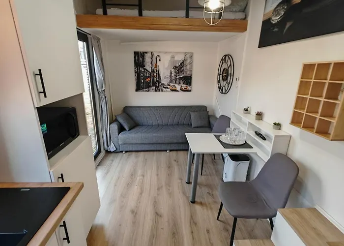 Pura Vida Vama Veche